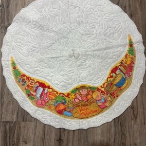 Rennoc felt Christmas Tree Skirt with Toys and Gifts Design